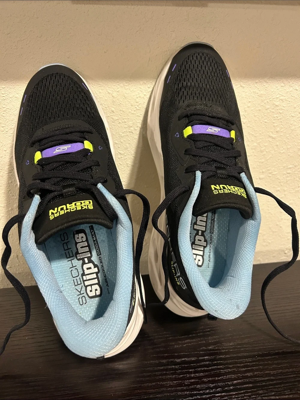 Skechers slip style